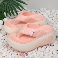 Comfortable Lightweight Shallow Outdoor Beach Style Platform Flip Flops Slippers