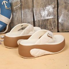 Comfortable Lightweight Shallow Outdoor Beach Style Platform Flip Flops Slippers