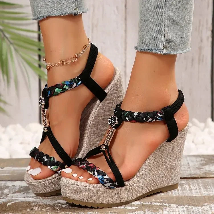 Beach Style Slip-On Mesh Thick Sole Clip Toe Design High Heels Sandals