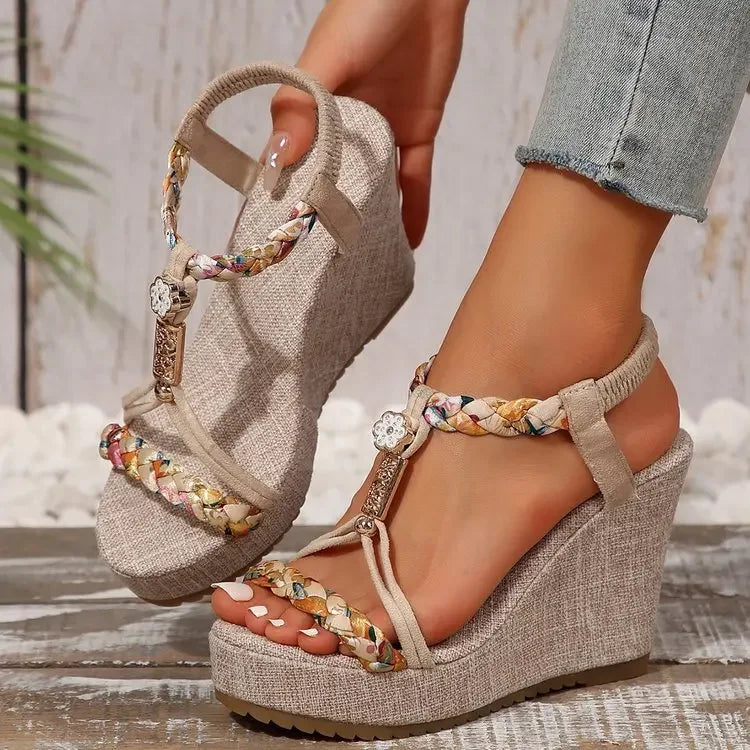 Beach Style Slip-On Mesh Thick Sole Clip Toe Design High Heels Sandals