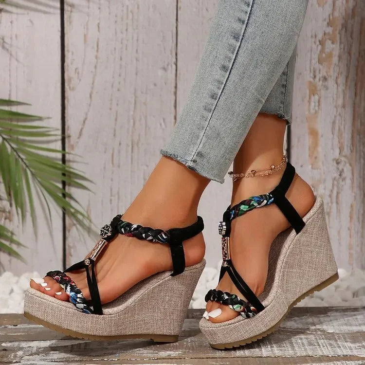 Beach Style Slip-On Mesh Thick Sole Clip Toe Design High Heels Sandals