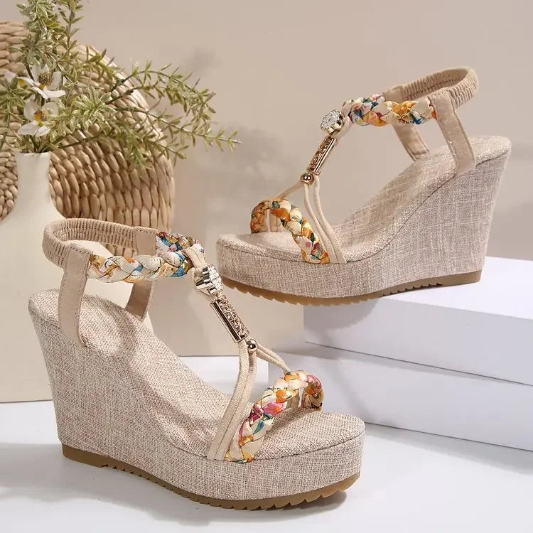 Beach Style Slip-On Mesh Thick Sole Clip Toe Design High Heels Sandals