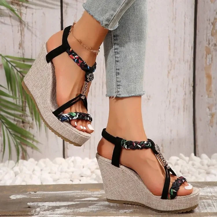 Beach Style Slip-On Mesh Thick Sole Clip Toe Design High Heels Sandals