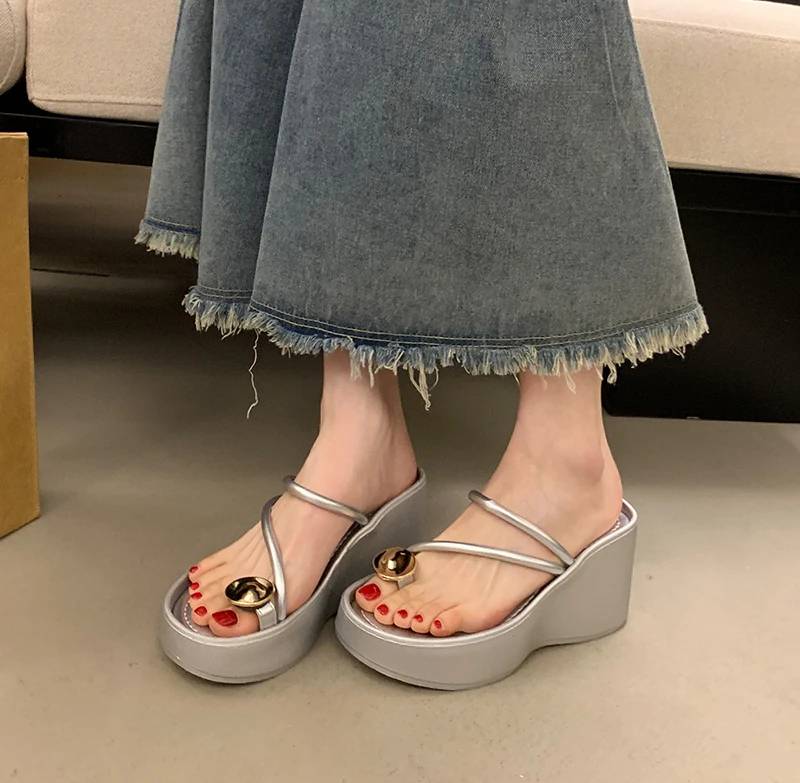 Casual Beach Style Platform Wedges Flip Flop Clip Toe Heel Sandal