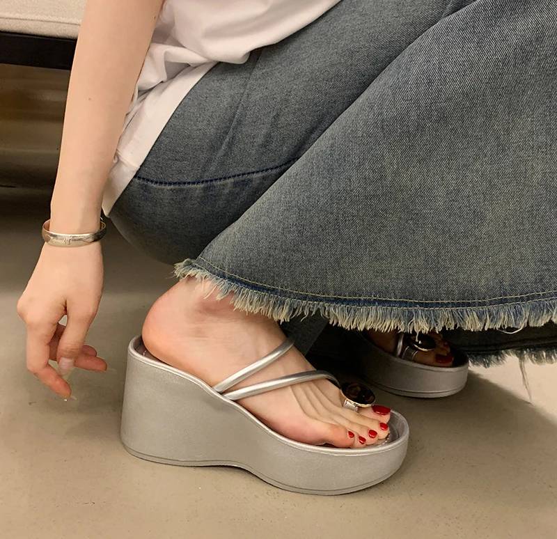 Casual Beach Style Platform Wedges Flip Flop Clip Toe Heel Sandal