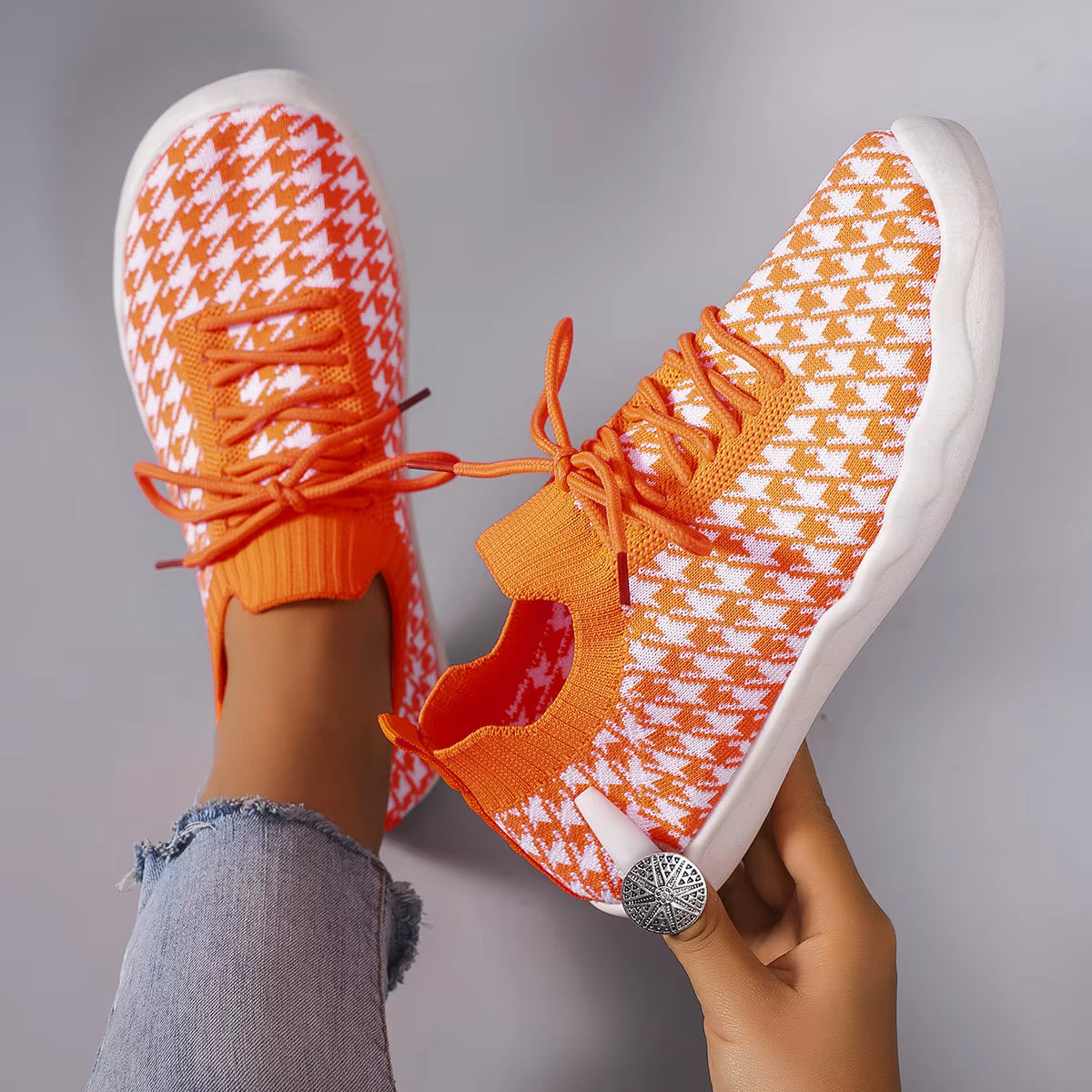 Casual Fashionable Breathable Lightweight Non-Slipwear Resistant Sports Shoes