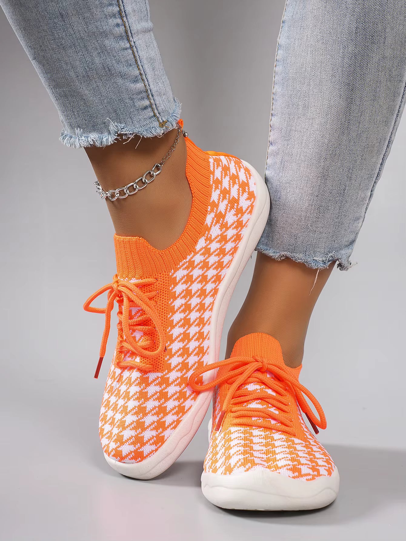 Casual Fashionable Breathable Lightweight Non-Slipwear Resistant Sports Shoes