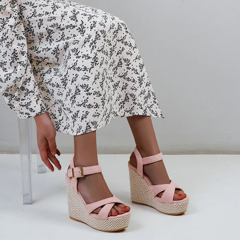 Casual Gladiator Solid Buckle Strap Wedge Sandals
