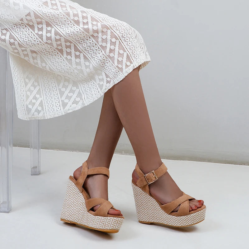 Casual Gladiator Solid Buckle Strap Wedge Sandals