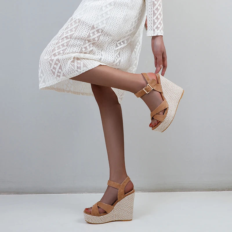 Casual Gladiator Solid Buckle Strap Wedge Sandals