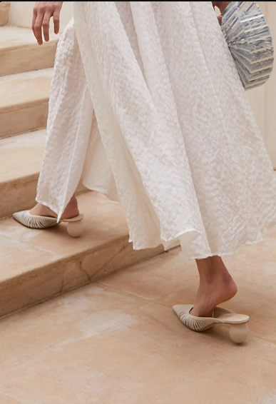 Casual Hollow Stripe Woven Slip-on Pointed Toe Slippers