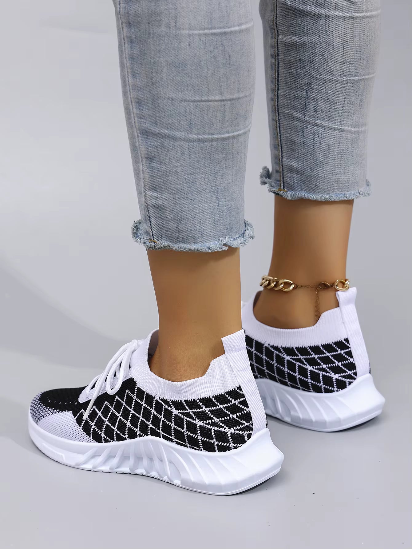 Casual Lace up Comfortable Breathable Lightweight Sports Shoes
