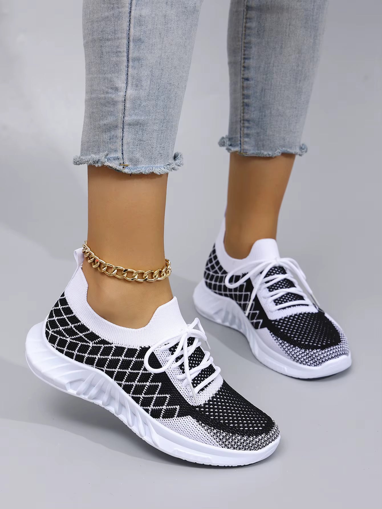 Casual Lace up Comfortable Breathable Lightweight Sports Shoes