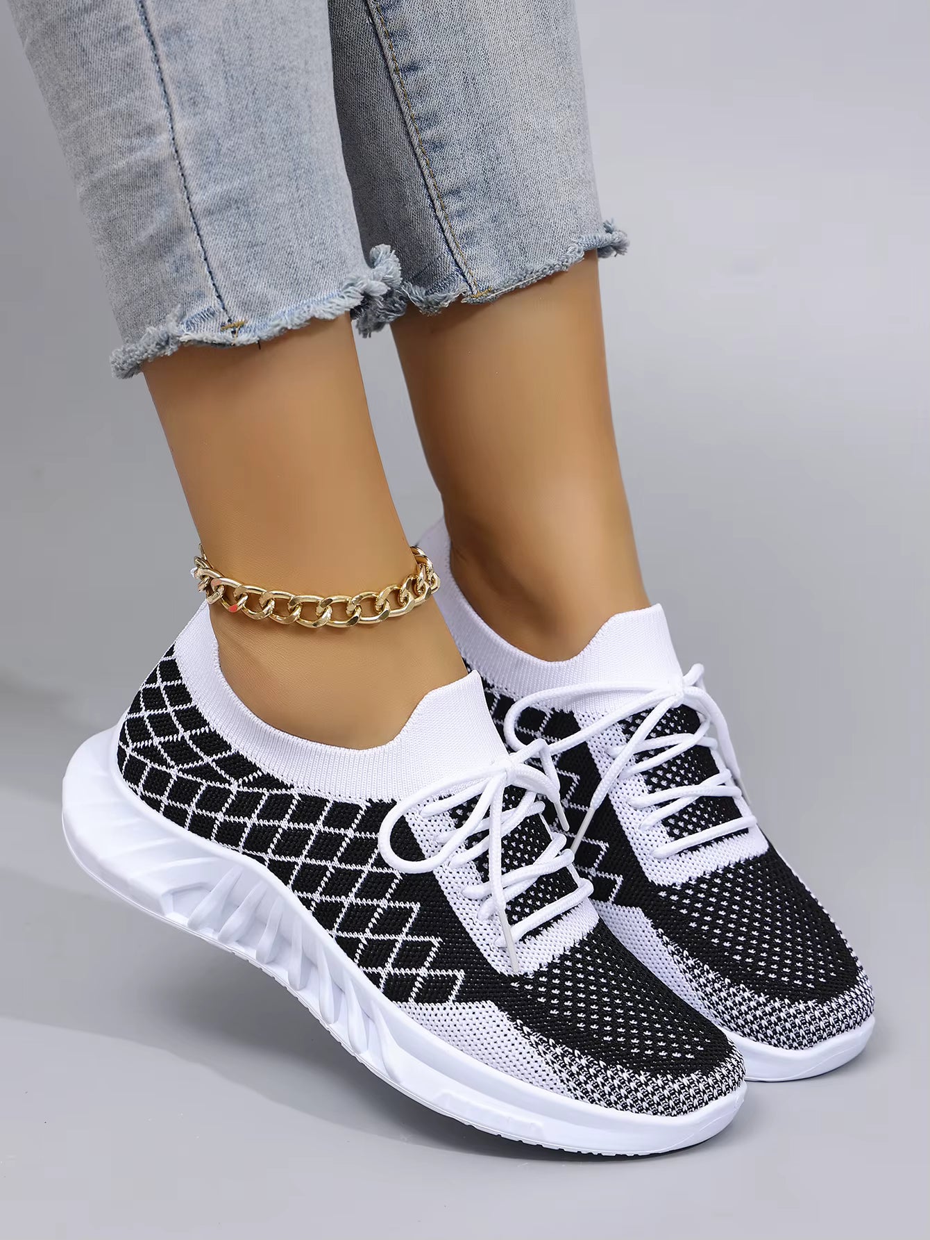 Casual Lace up Comfortable Breathable Lightweight Sports Shoes