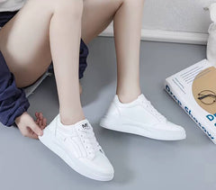 Casual Skateboarding PU Leather Lace-Up Breathable Sneakers