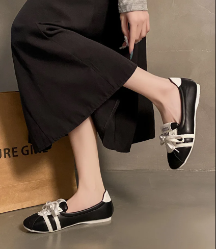 Casual Lightweight Lace Up Comfortable Non Slip Sports Shoes