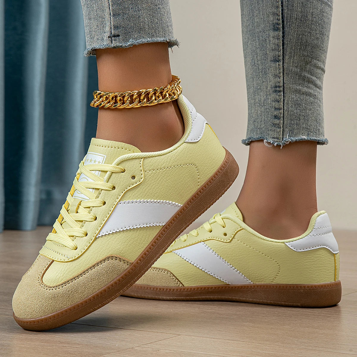 Casual Lightweight Round Toe Non-Slip Lace-Up Low Heel Sports Shoes