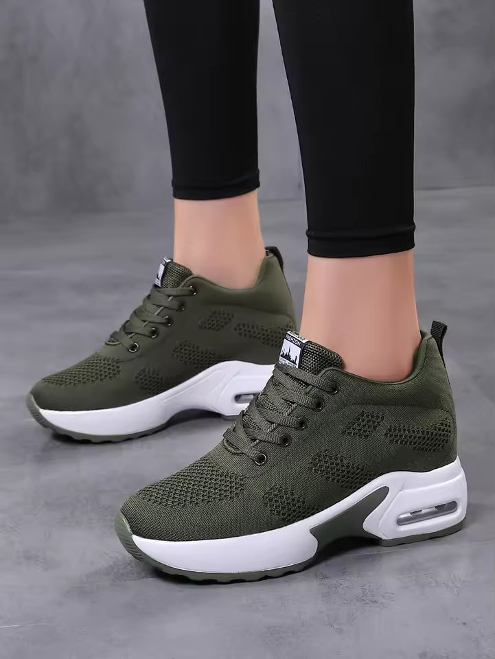 Casual Lightweight and Comfortable Plus Size Outdoors Running Shoes