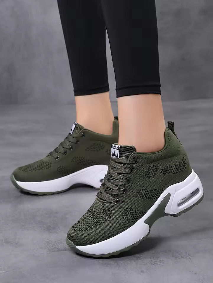 Casual Lightweight and Comfortable Plus Size Outdoors Running Shoes