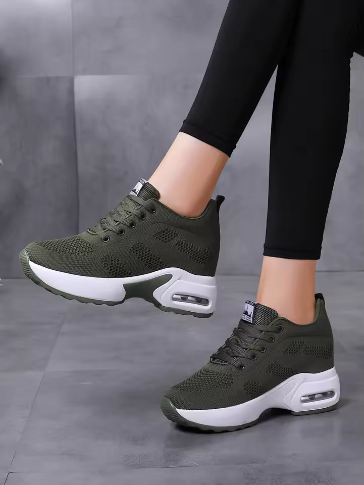 Casual Lightweight and Comfortable Plus Size Outdoors Running Shoes