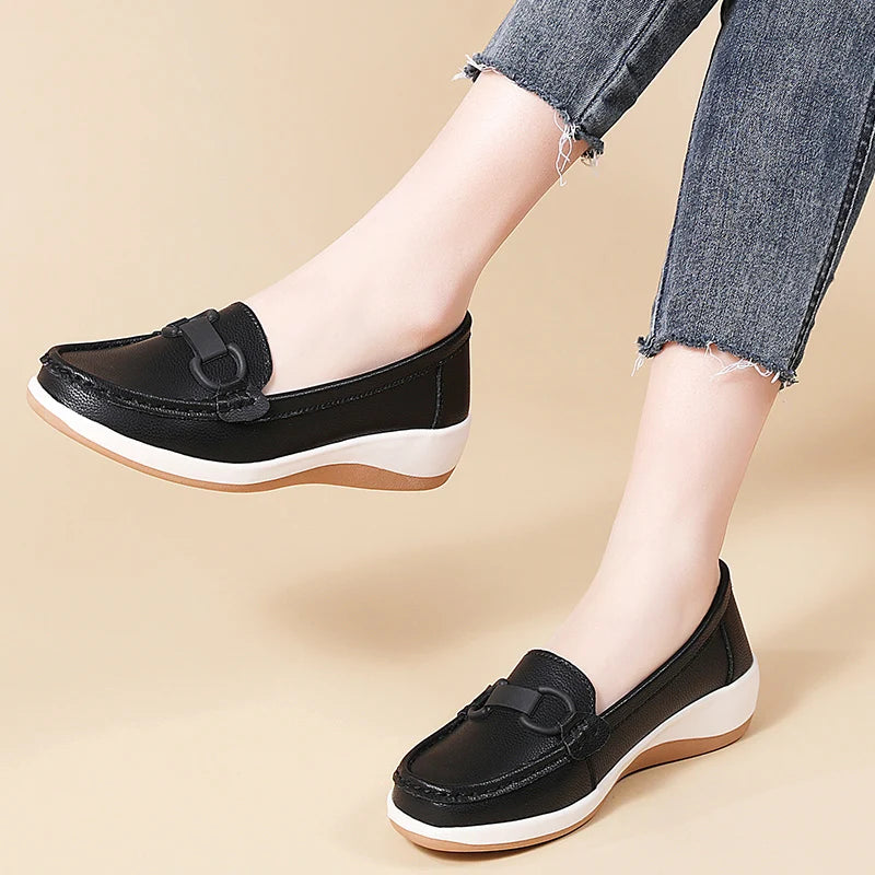 Casual Novelty Cow Leather Slip-On Round Toe Flat Shoes