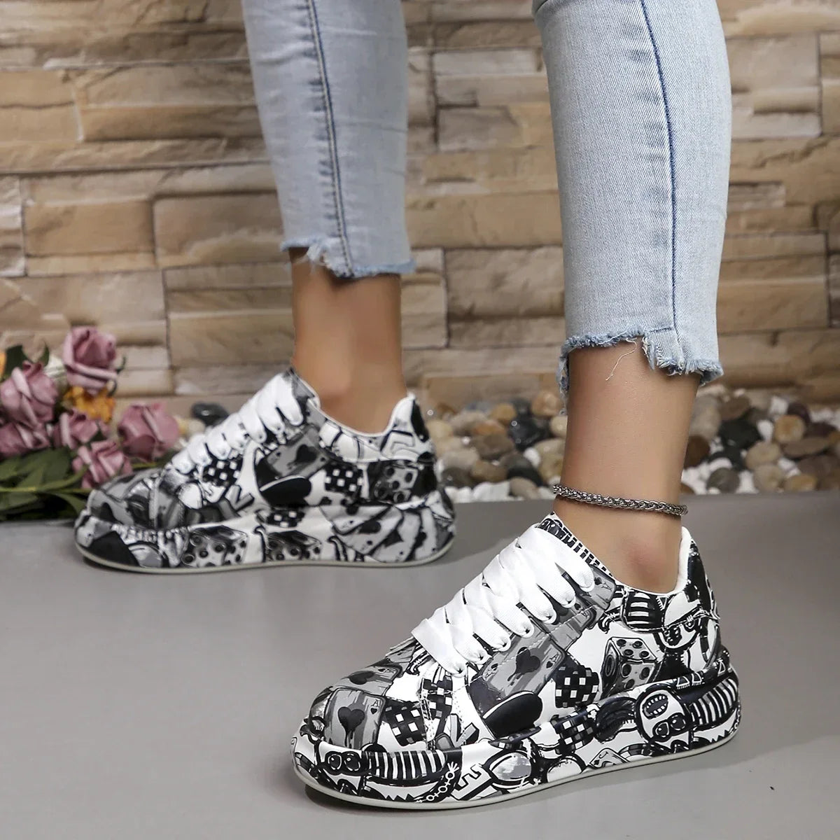 Casual Painted Graffiti Lace Up Flat Pu Leather Sports Shoes