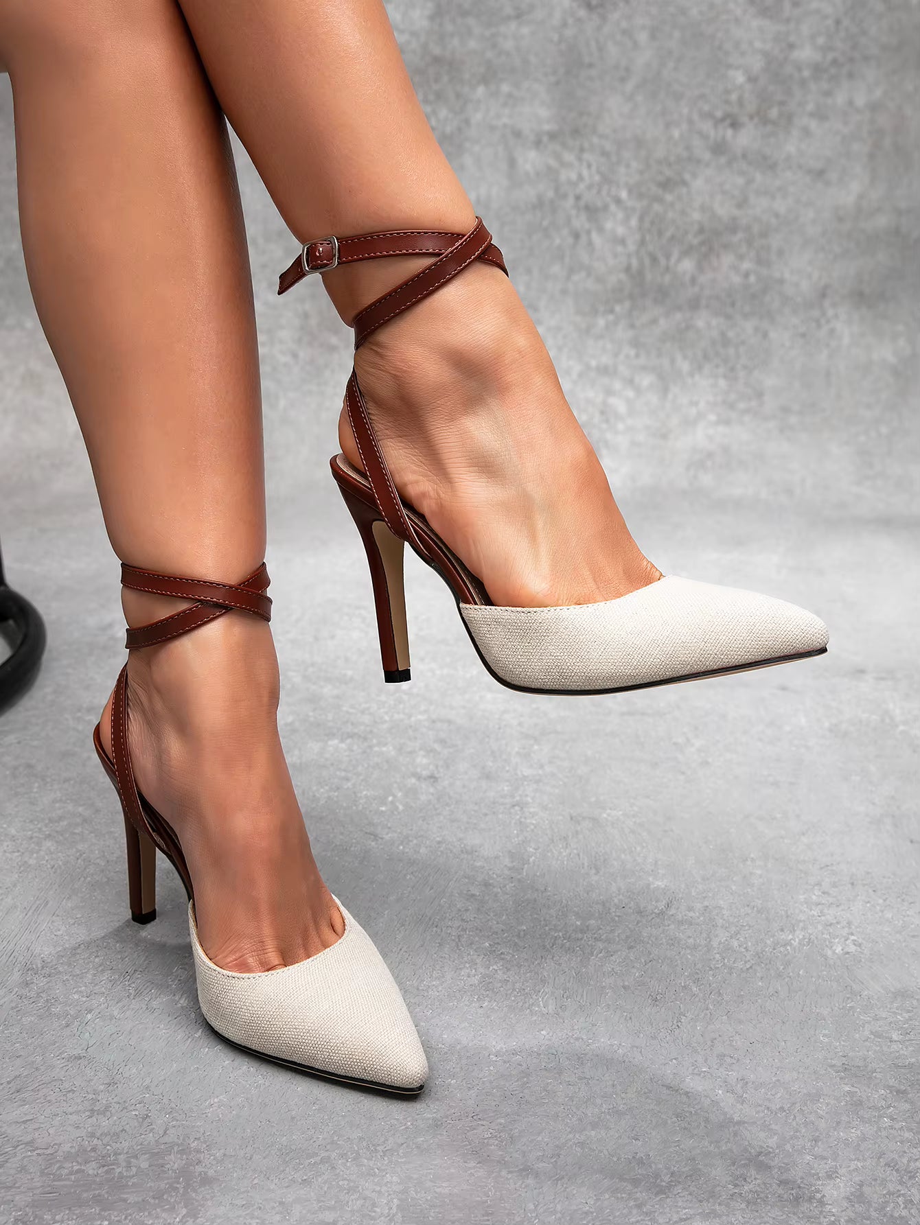 Casual Pointed Toes Slingback Hollow Fashionable Stiletto Heels