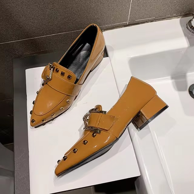 Casual Rivet Pointed Toe Thick Heels Slip on Shoes