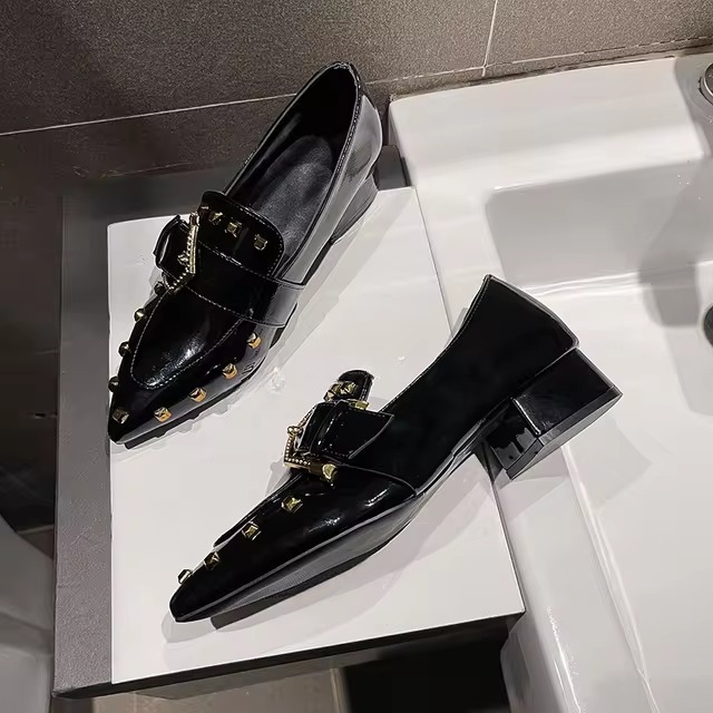 Casual Rivet Pointed Toe Thick Heels Slip on Shoes
