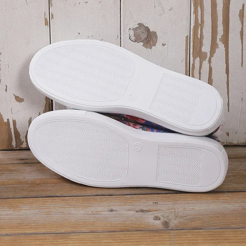Casual Lace-up Skull Bat Pattern Up Breathable Flat Shoe