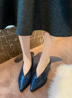Casual Soft Leather Shallow Pointed Toe Thick Square Heel