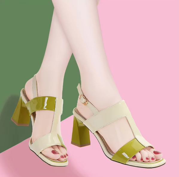 Casual Solid Buckle Strap Peep Open Toe Square High Heels