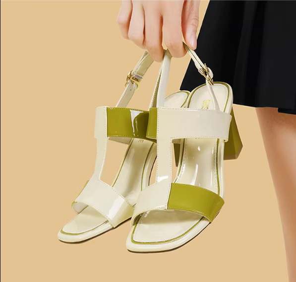 Casual Solid Buckle Strap Peep Open Toe Square High Heels