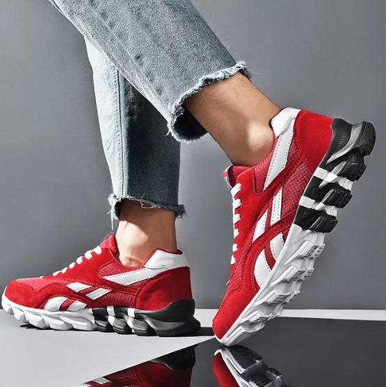 Comfortable Carbon Board Marathon Lightweight Running Shoes