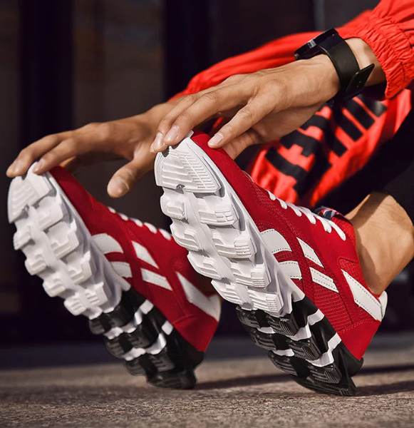 Comfortable Carbon Board Marathon Lightweight Running Shoes