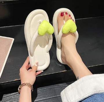 Comfortable Flip Flops Heart Beach Soft Sole Slippers Indoor Paltform EVA Home Wear Shoes