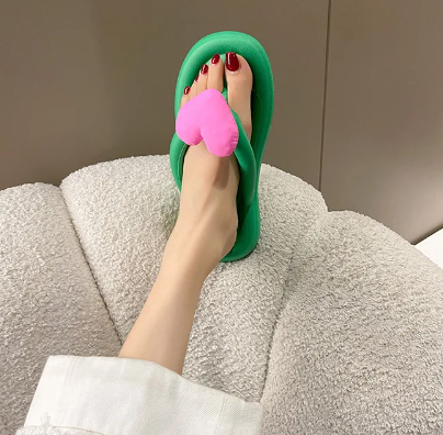 Comfortable Flip Flops Heart Beach Soft Sole Slippers Indoor Paltform EVA Home Wear Shoes