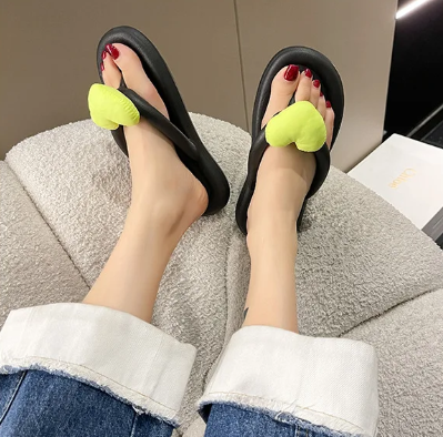Comfortable Flip Flops Heart Beach Soft Sole Slippers Indoor Paltform EVA Home Wear Shoes