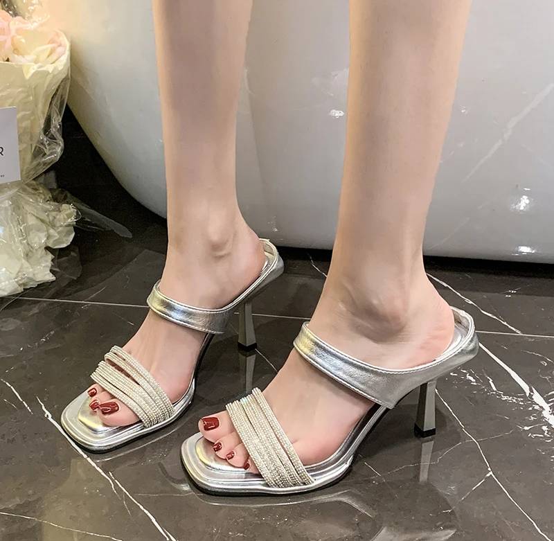 Concise Crystal Open Toe Pull On Slide Pull On Square Heel High Heels