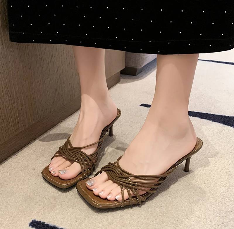 Concise Rubber Narrow Band Evening Square Heel Party Sandals