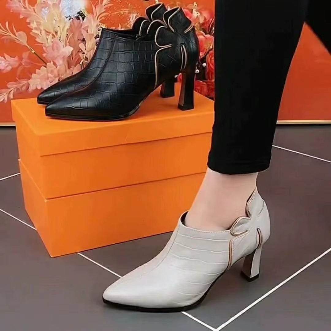 Deep Mouth Solid Color All-match Pointed Side Zipper Leather Shoes