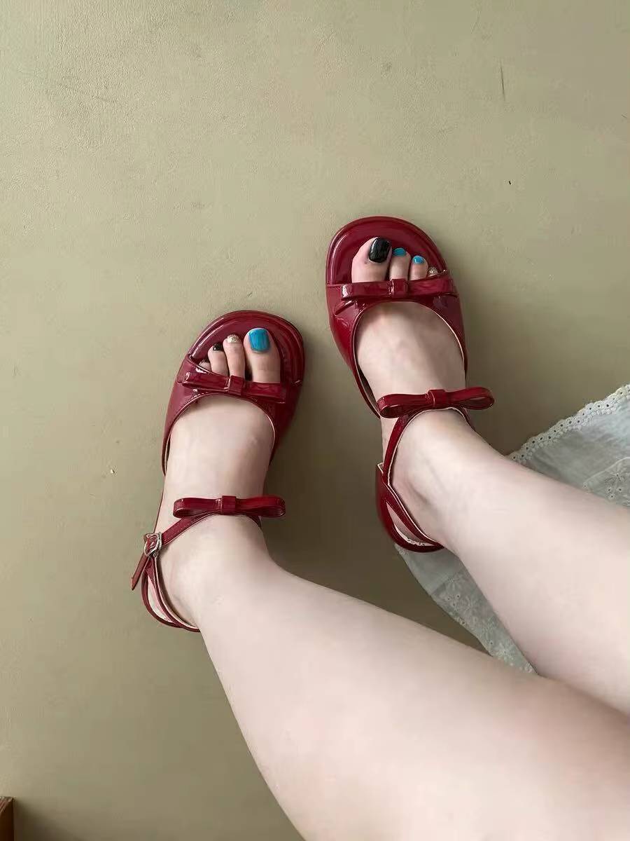 Elegant Butterfly-knot Gladiator Buckle Strap Thick Heel Floral Sandals