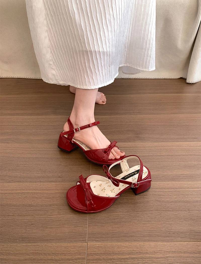 Elegant Butterfly-knot Gladiator Buckle Strap Thick Heel Floral Sandals