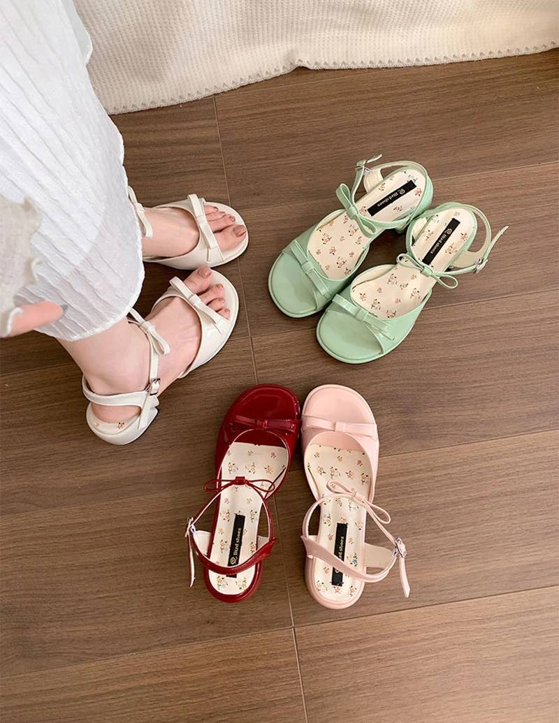 Elegant Butterfly-knot Gladiator Buckle Strap Thick Heel Floral Sandals