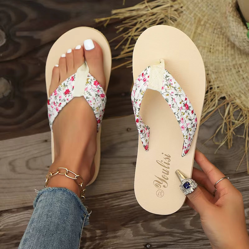 Elegant Comfortable Outdoor Latex Foam Floral Flat Flip Flops