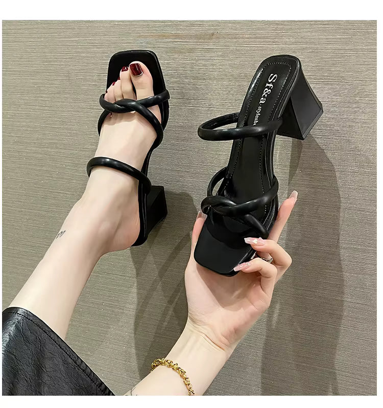 Elegant Fashion Bare Toed Square Head Mid-heel Pleated Chunky Sandals