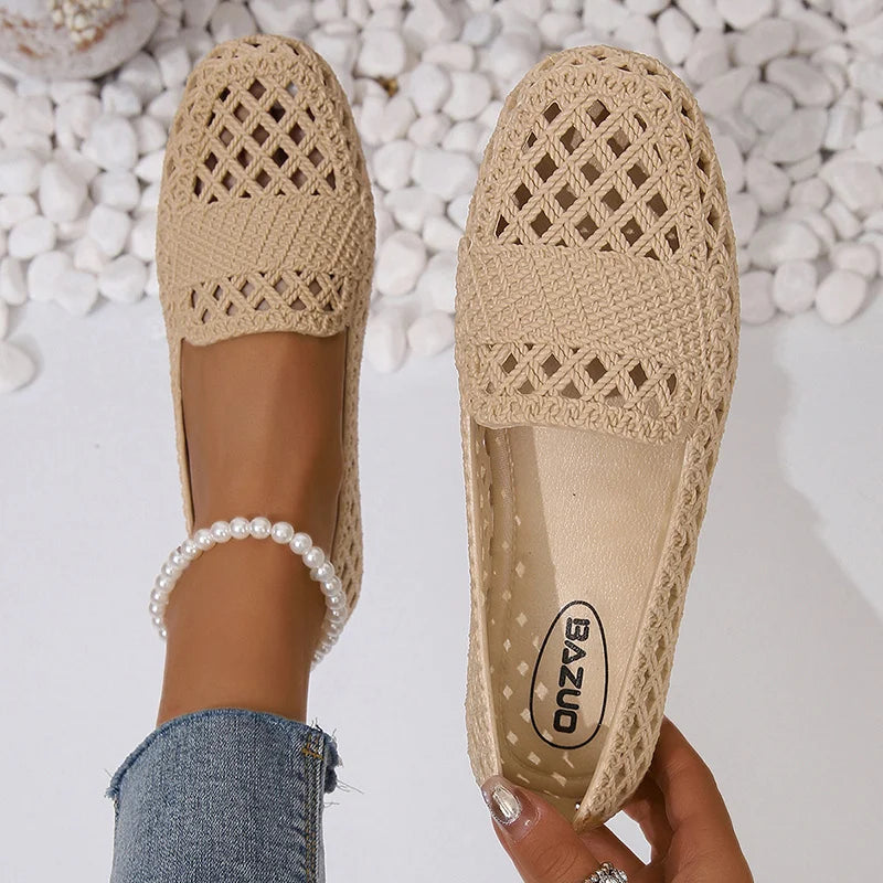 Elegant Fashionable and Comfortable Flat-soled Toe-cap Sandals