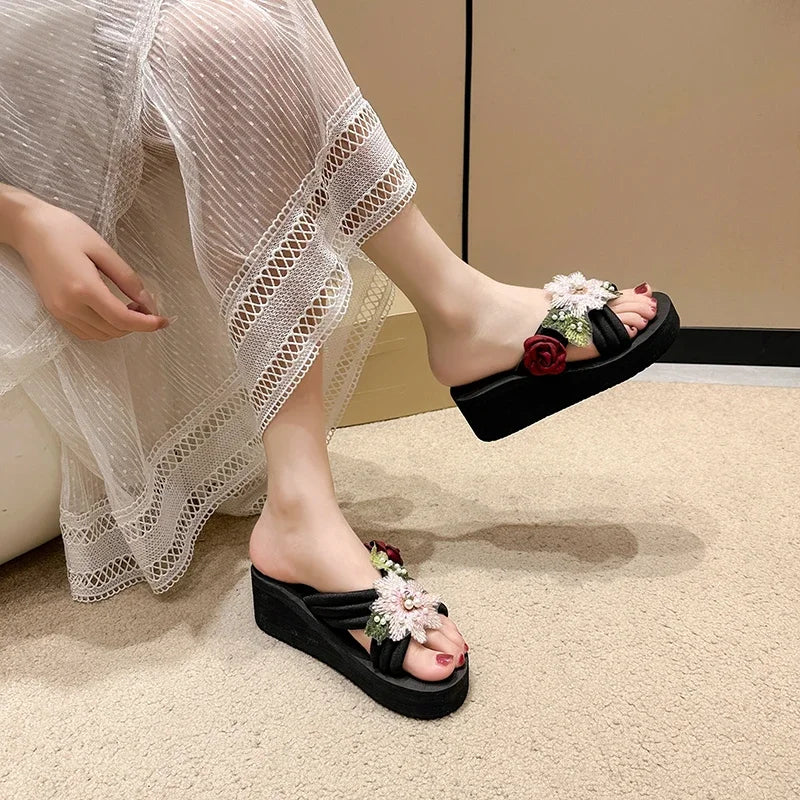 Elegant Flower Embroidered Resistant Thick Soled Flip Flops Sandals