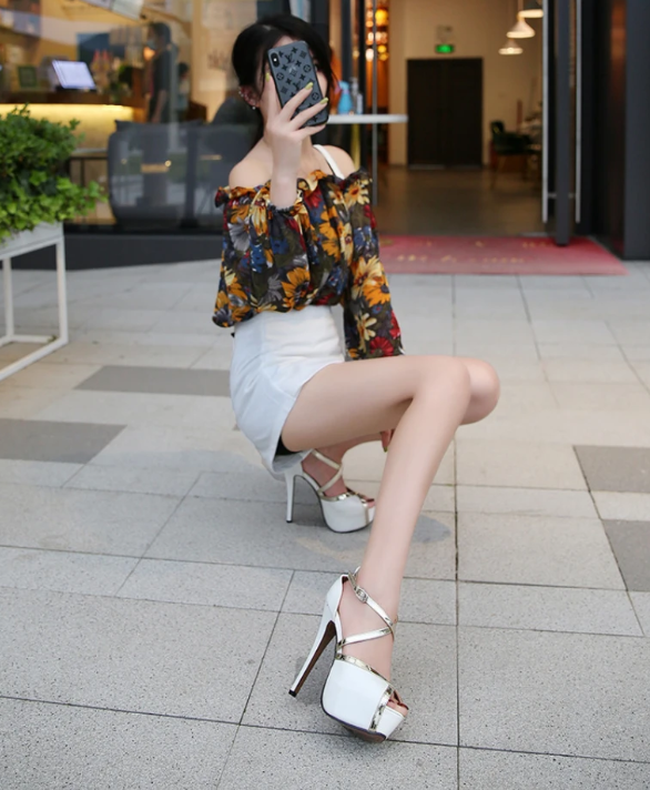 Elegant Hollow Cross-Haired Fish Mouth High Heels Sandals
