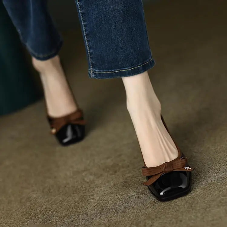 Elegant Microfiber Retro Bowknot Square Toe Thin Heel Sandals
